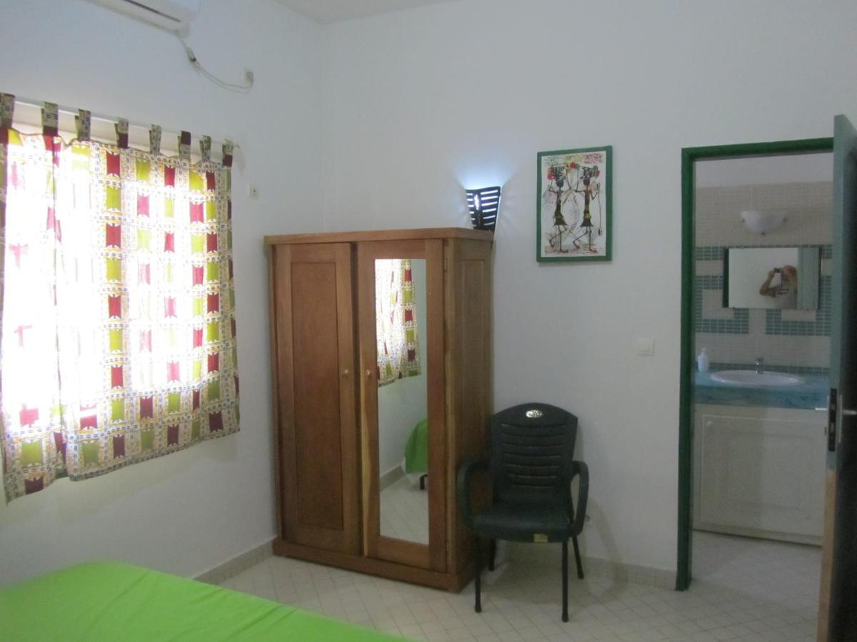 Keur Diam - Maison De La Paix Saly Portudal Luaran gambar