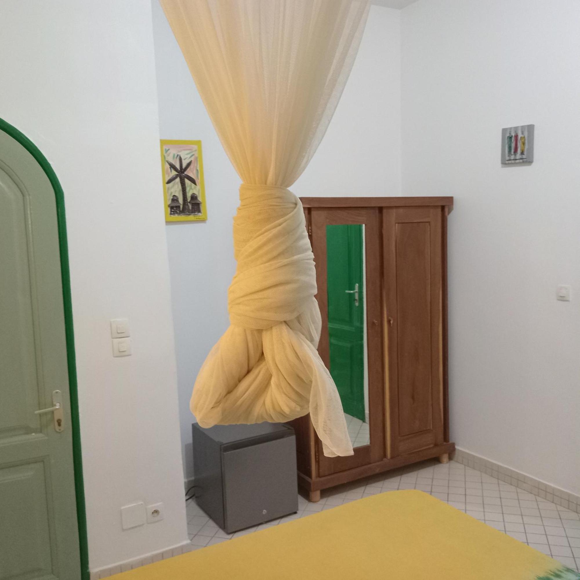 Keur Diam - Maison De La Paix Saly Portudal Luaran gambar